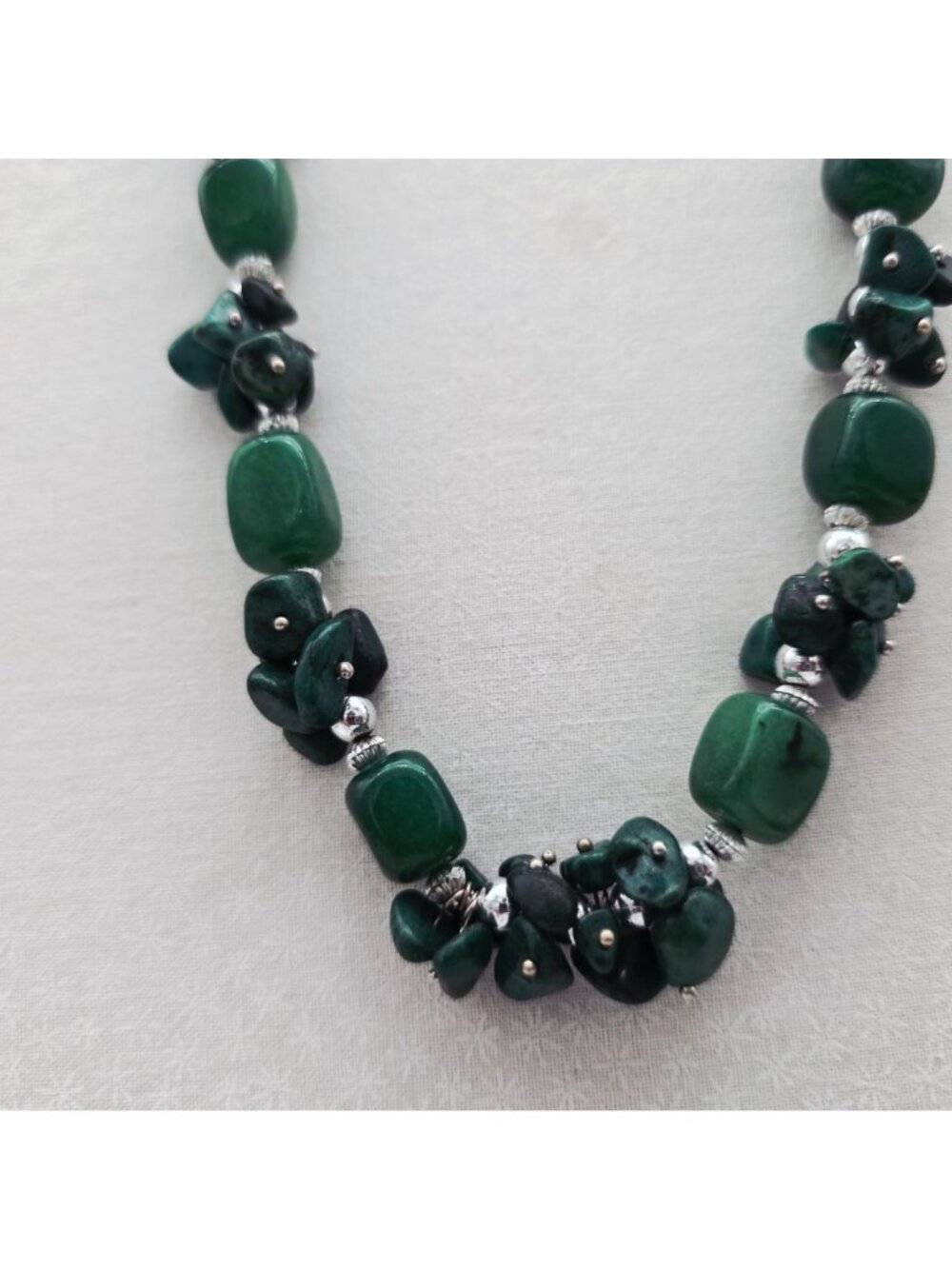 Aventurine Stone Necklace Green Beaded Silver Tone Chain Jewelry 18-20" - Picture 2 of 5